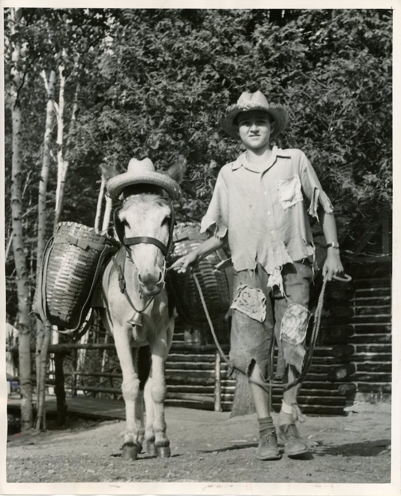 Huckleberry Finn at Santa’s Workshop, 1949 Press Photo